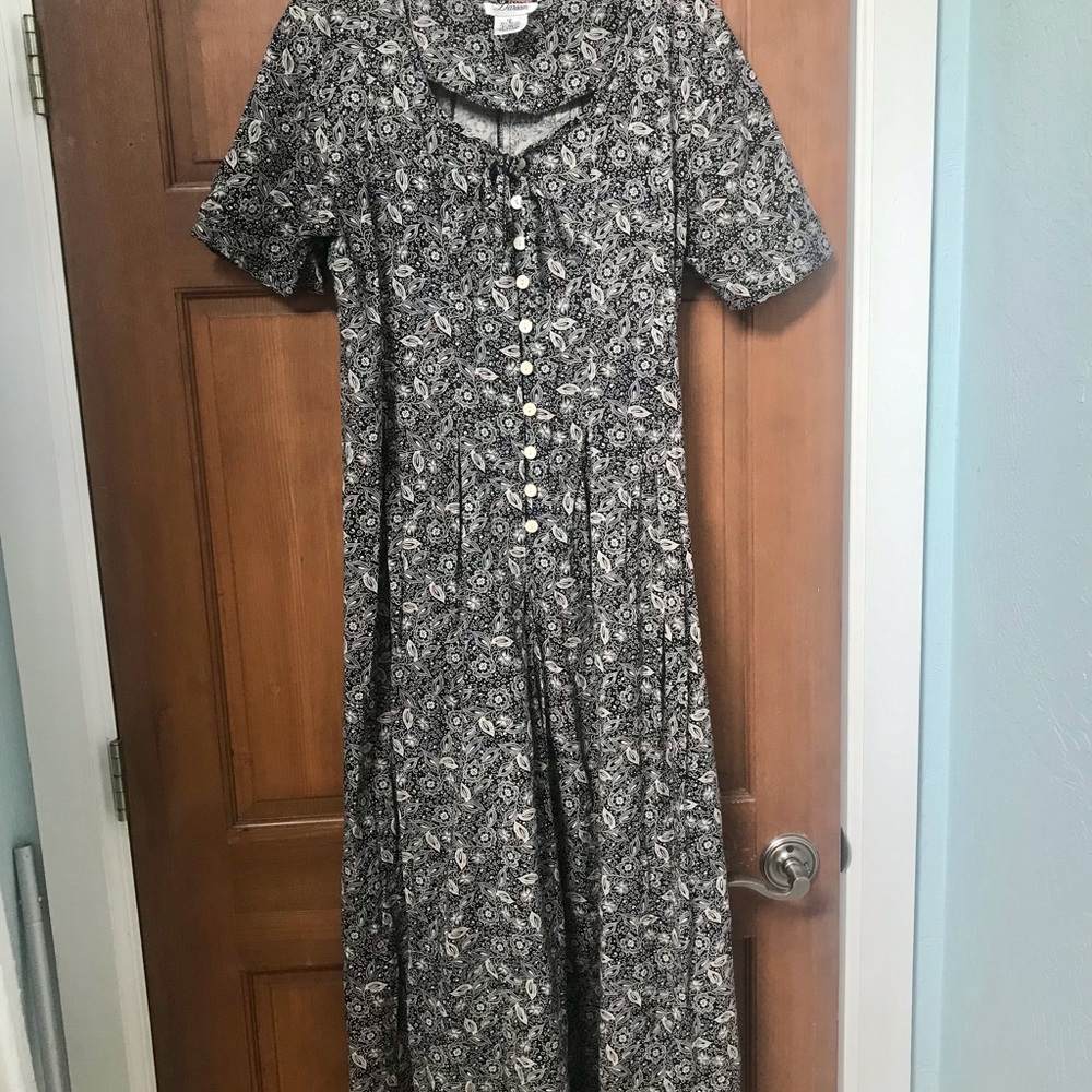 Vintage Paisley Jumpsuit! Navy Blue. Brand: Darian size 12